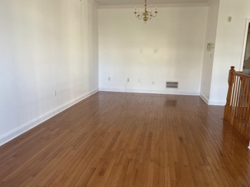 2 TOTTENHAM CT