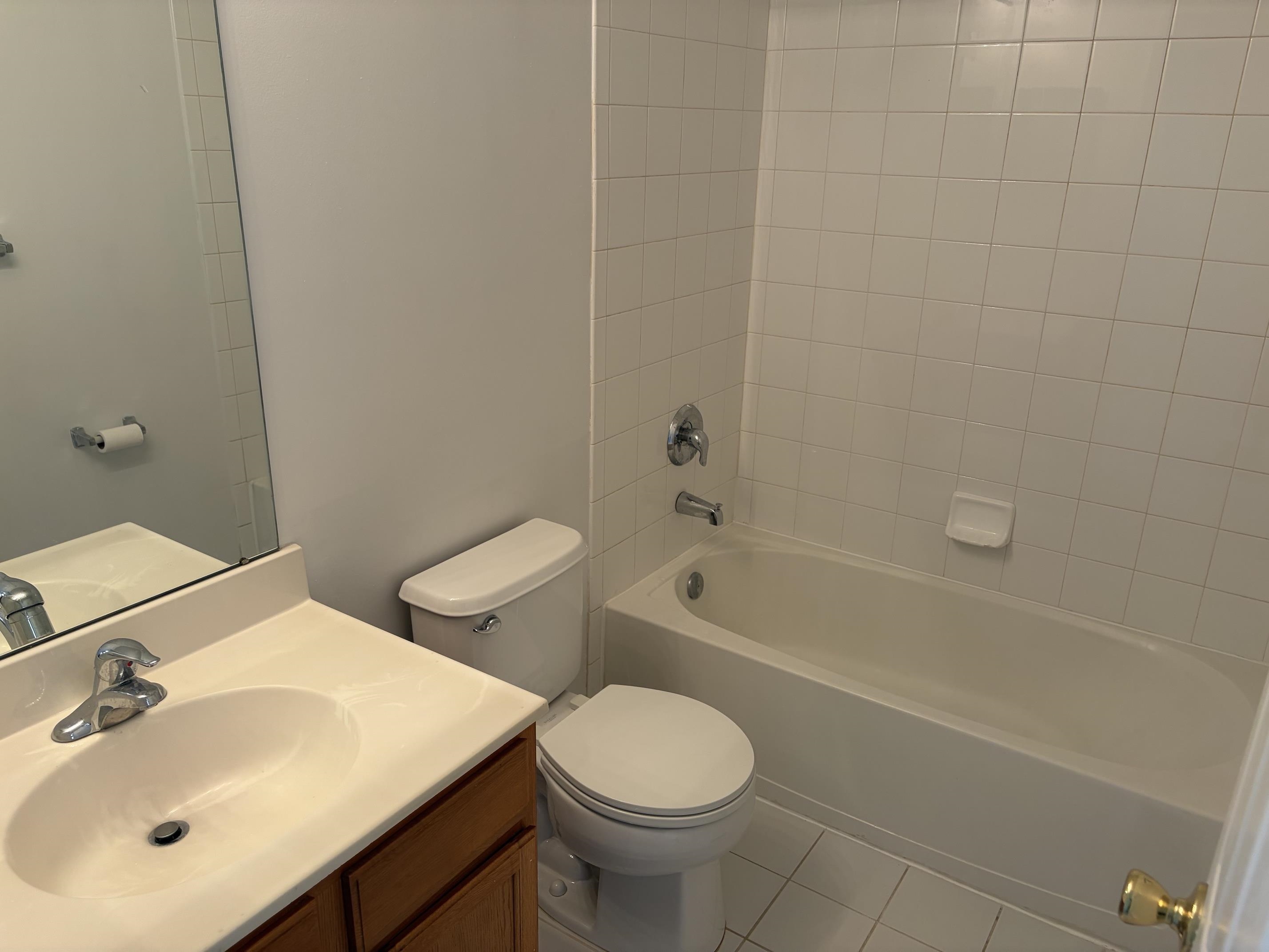 4 SWAN CT
