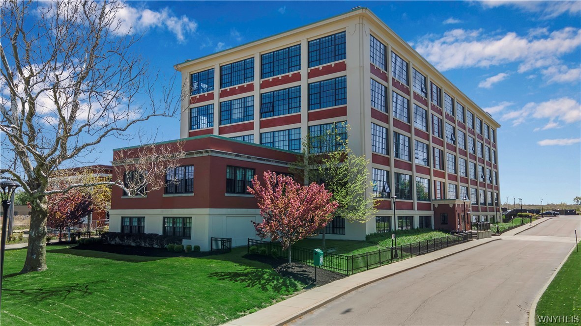 2917 Main Street 304