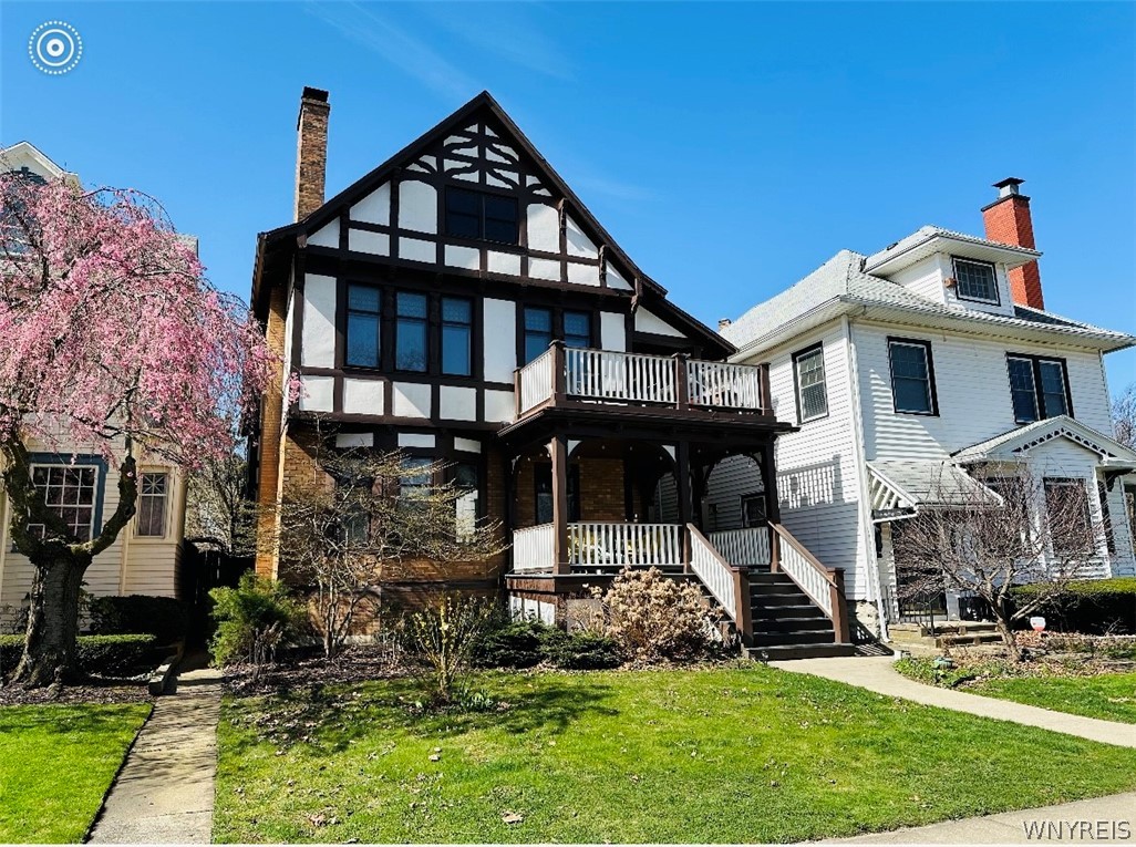 28 Colonial Circle