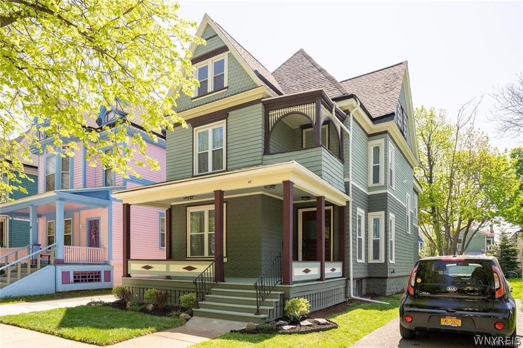 40 Saint Johns Place