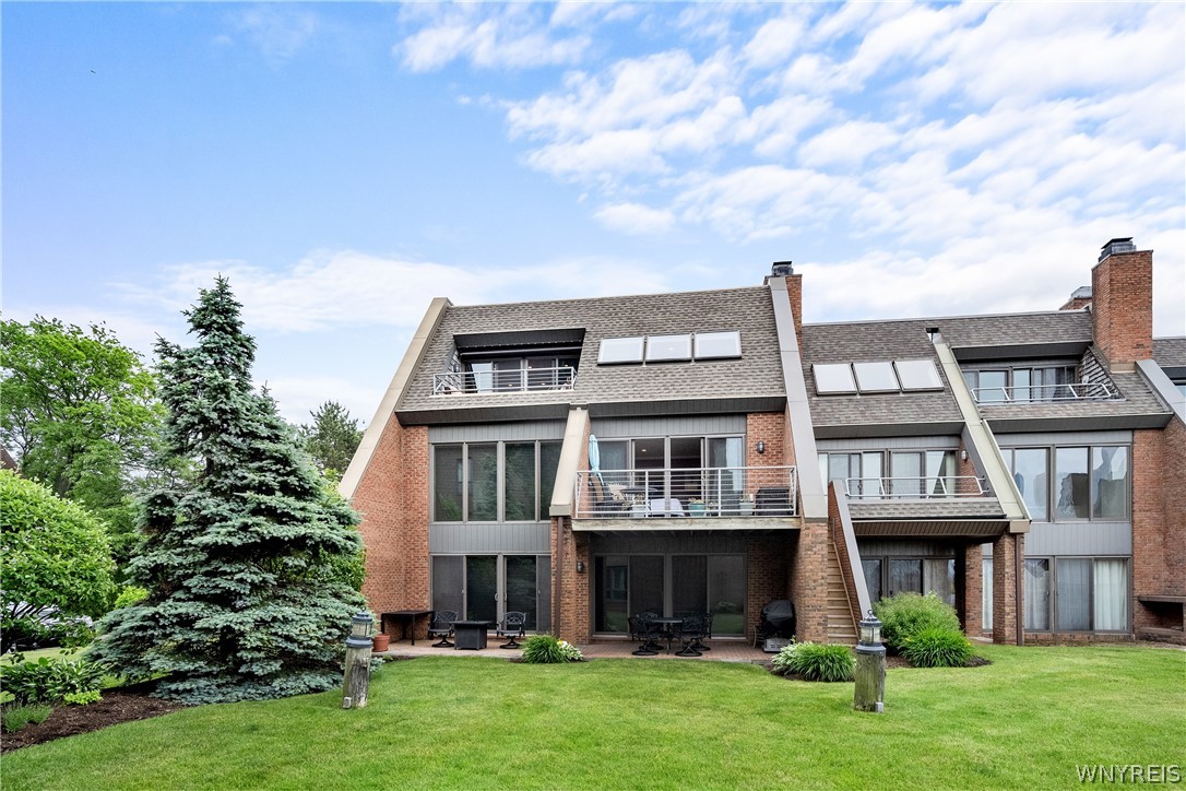 303 Portside