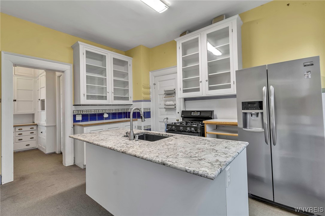 639 Lafayette Avenue