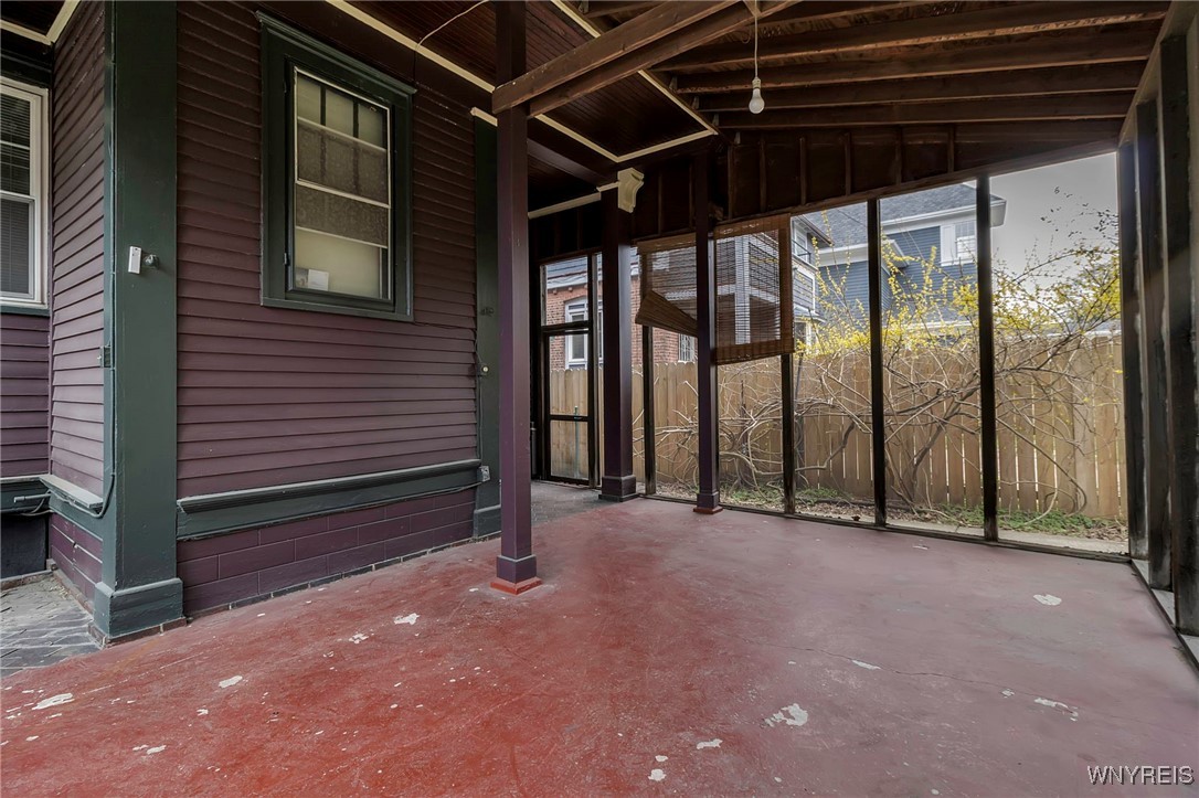 639 Lafayette Avenue