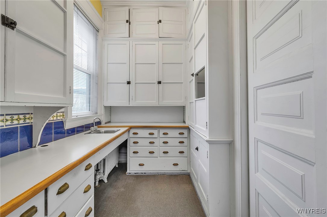 639 Lafayette Avenue