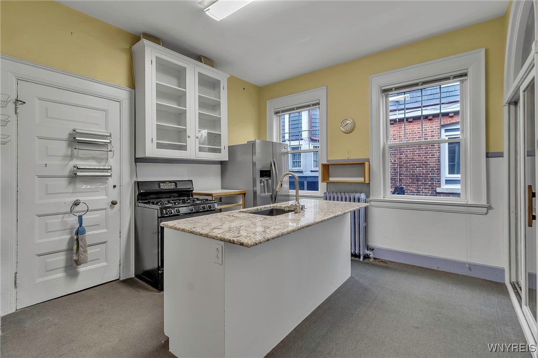 639 Lafayette Avenue
