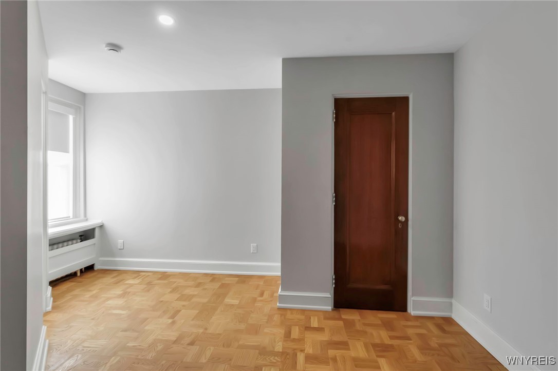 800 West Ferry Street 9D