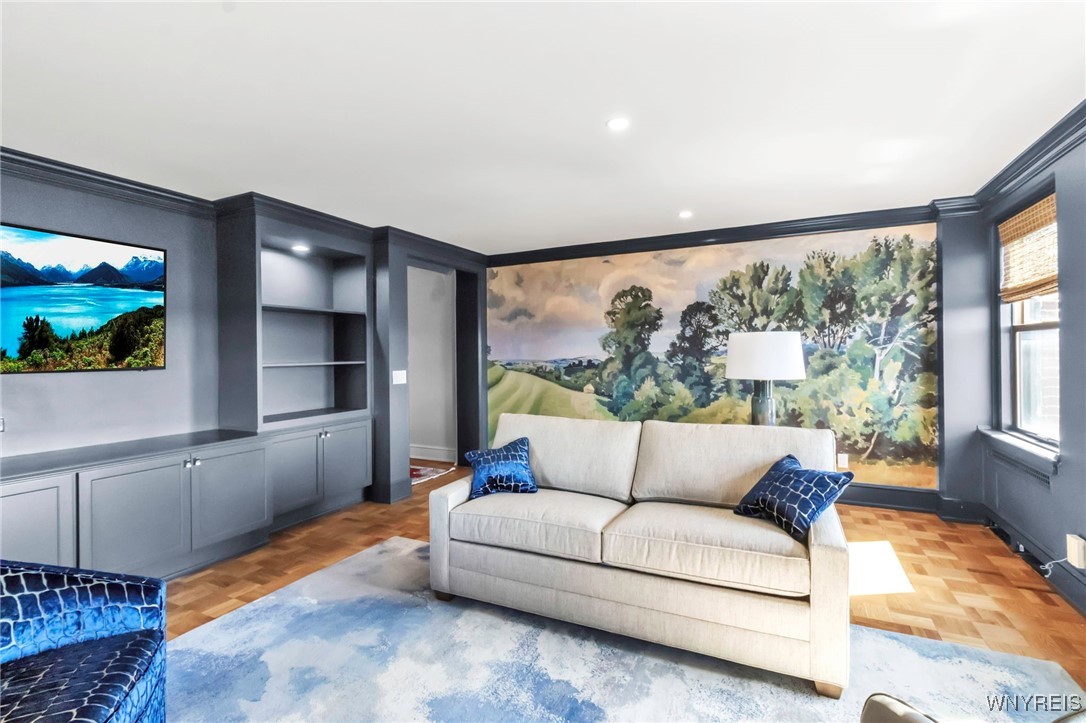 800 West Ferry Street 9D