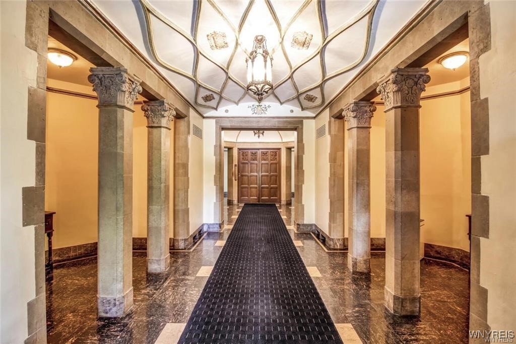 800 West Ferry Street 9D