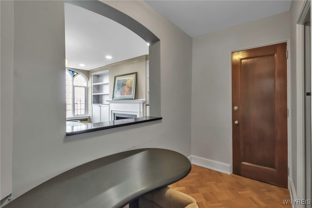 800 West Ferry Street 9D