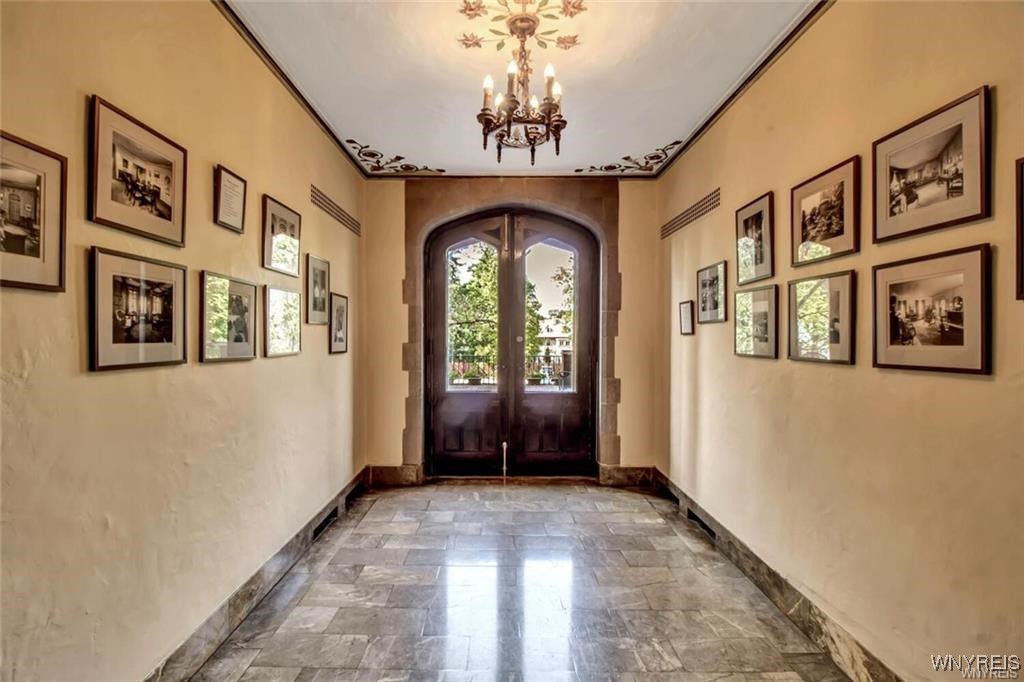 800 West Ferry Street 9D