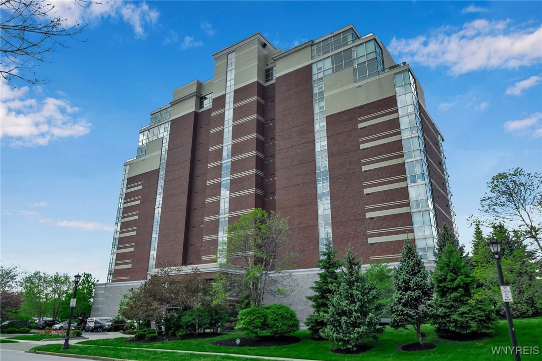 132 Lakefront Boulevard 403