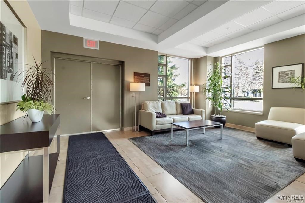 132 Lakefront Boulevard 403