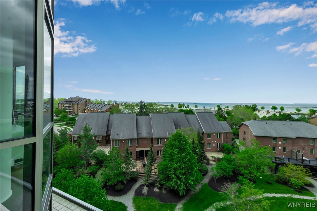 132 Lakefront Boulevard 403