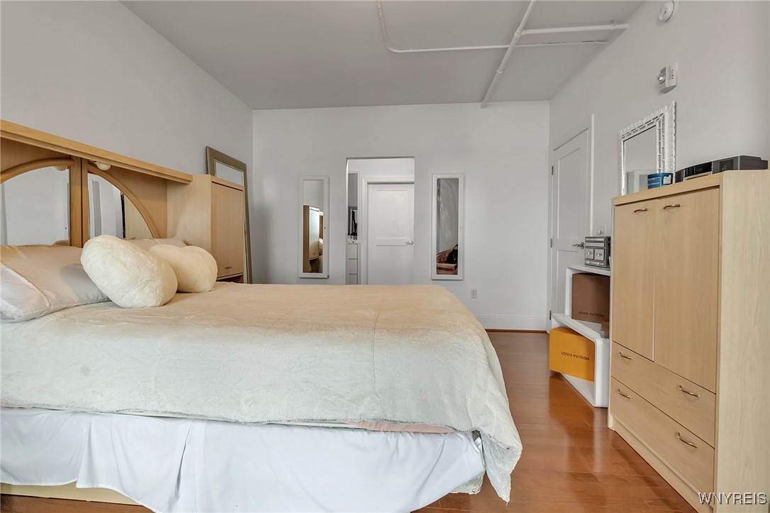 132 Lakefront Boulevard 403