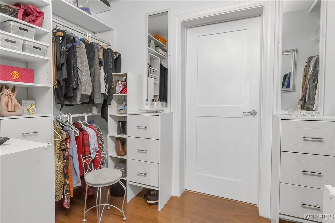 132 Lakefront Boulevard 403