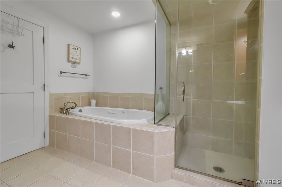 132 Lakefront Boulevard 403