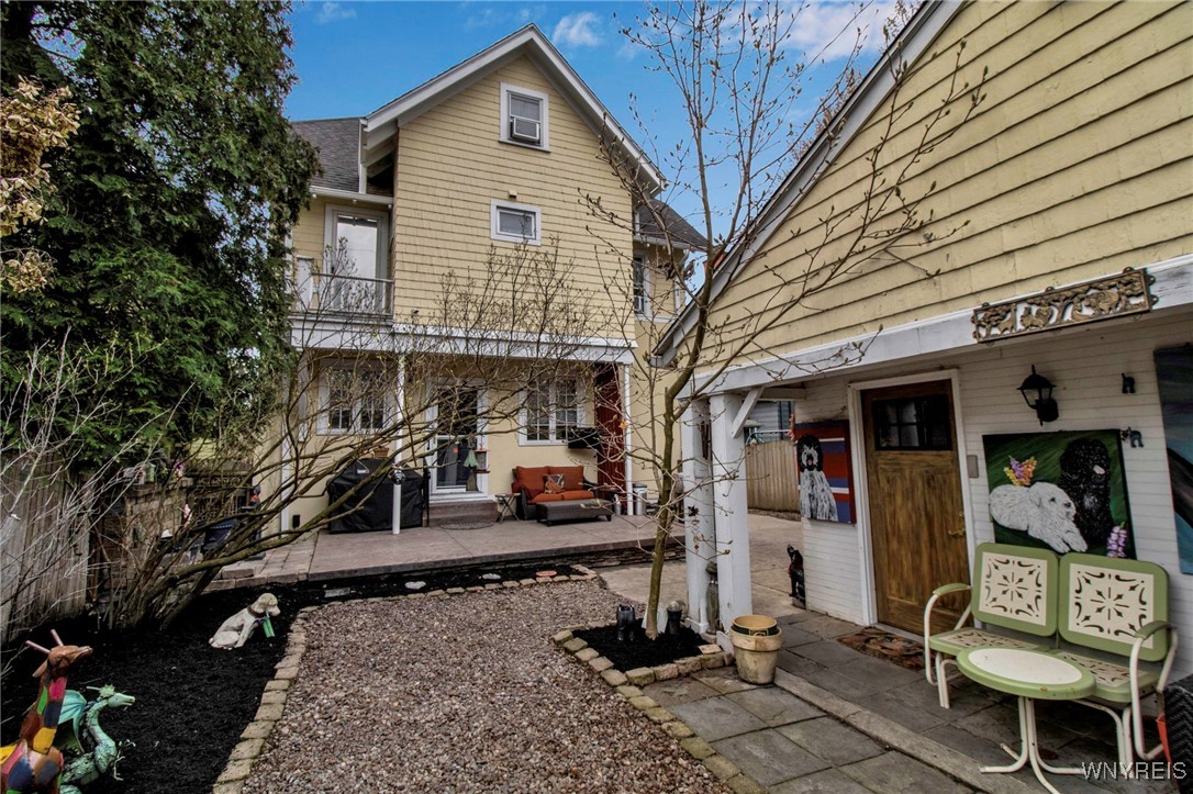 41 Saybrook Place
