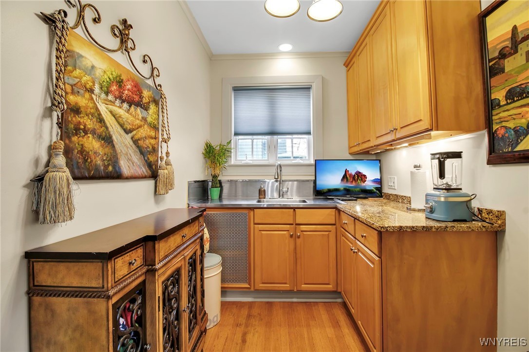 41 Saybrook Place