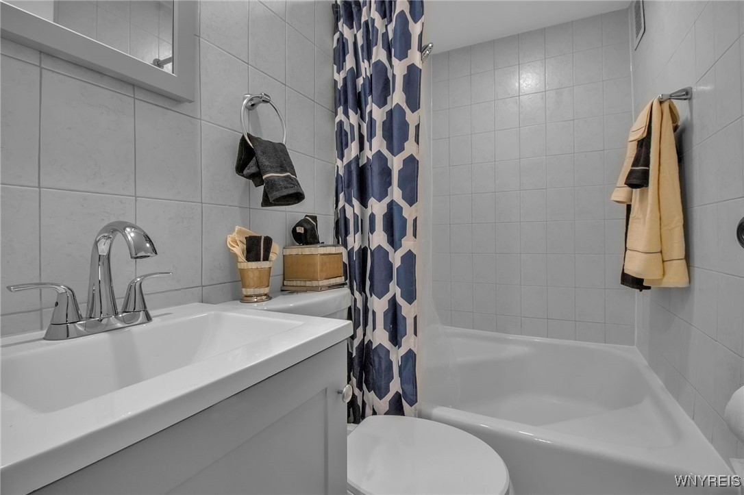 849 Delaware Avenue 404