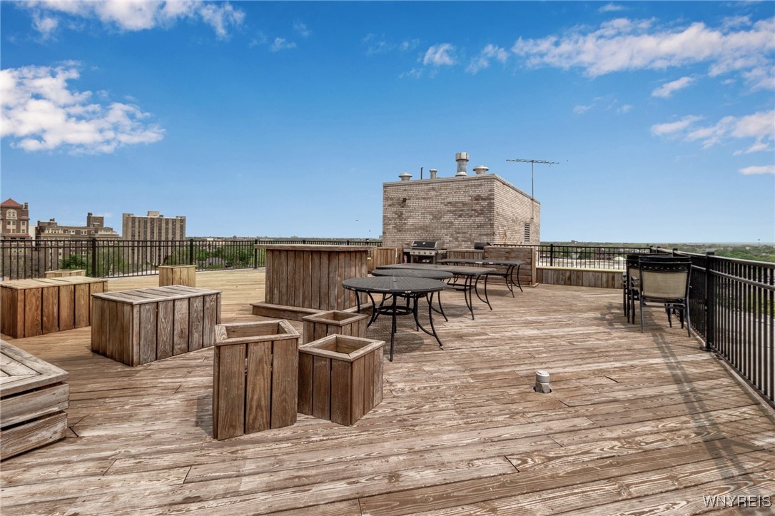 849 Delaware Avenue 404