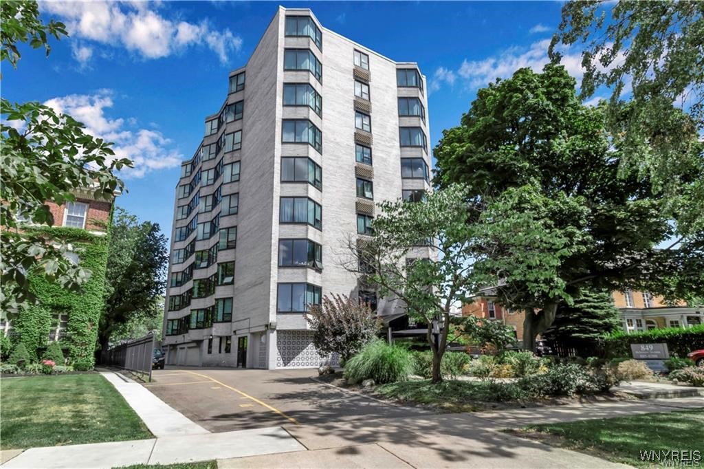 849 Delaware Avenue 404