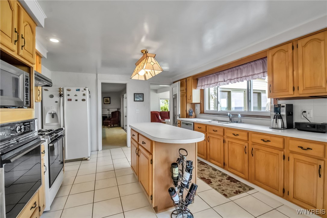 4794 Clifton Parkway