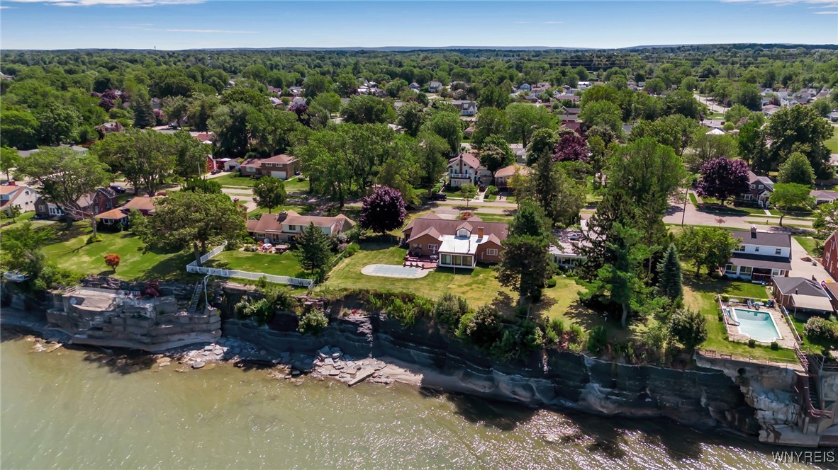 4794 Clifton Parkway