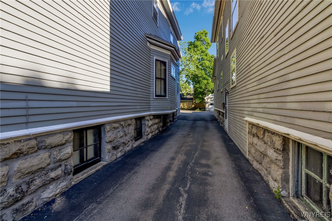 448 West Delavan Avenue