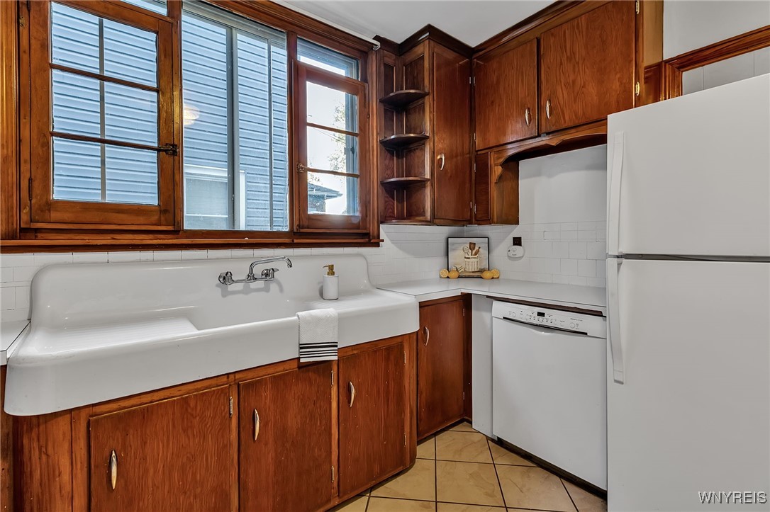 448 West Delavan Avenue