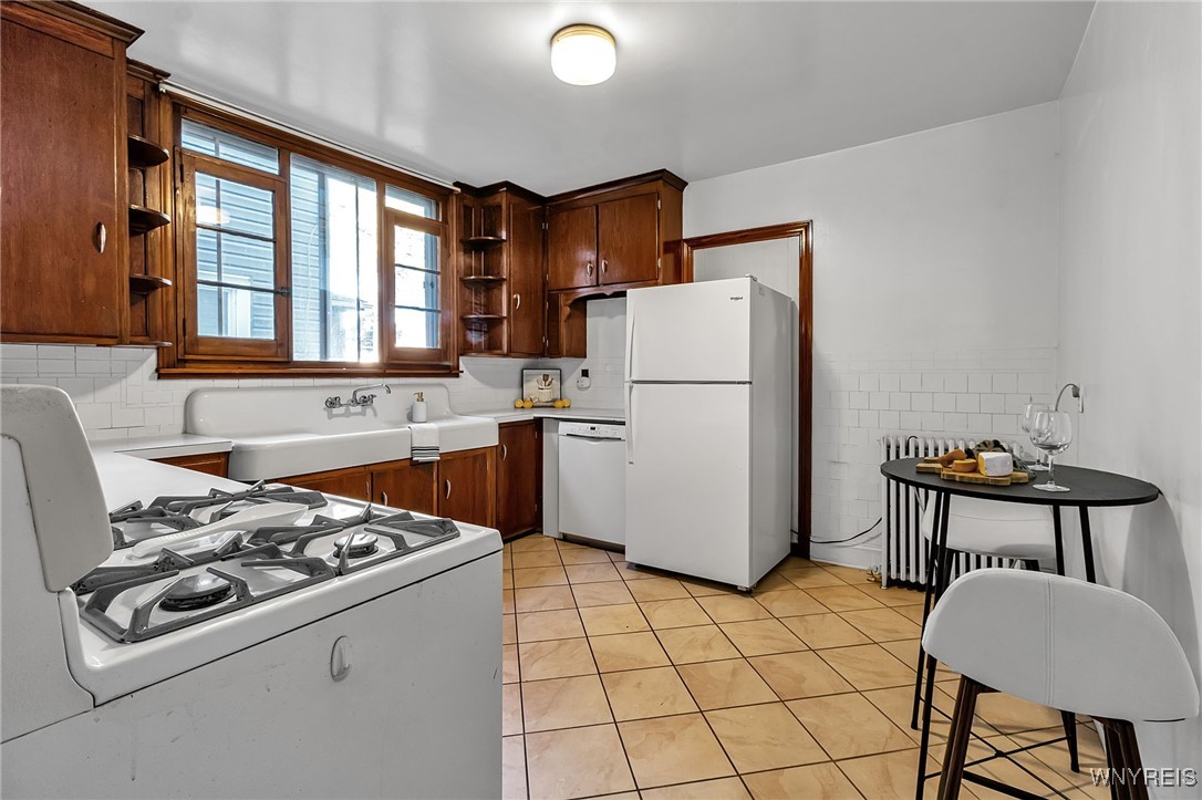 448 West Delavan Avenue