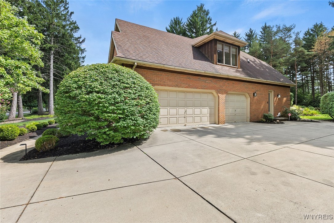 36 South Woodside Lane