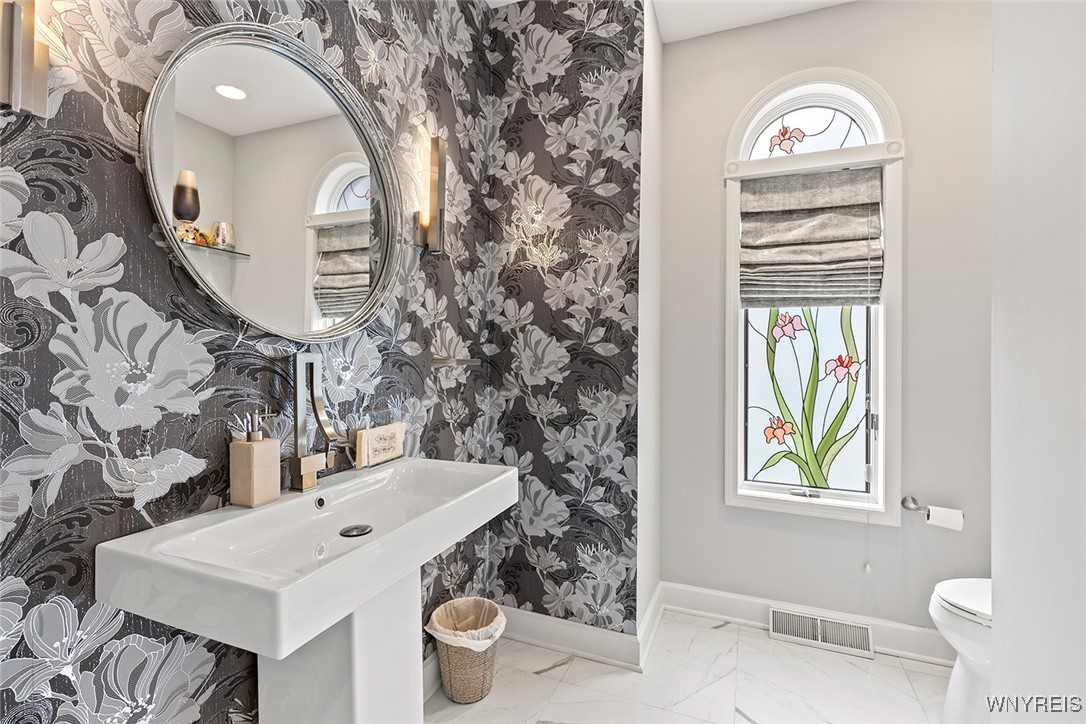 36 South Woodside Lane