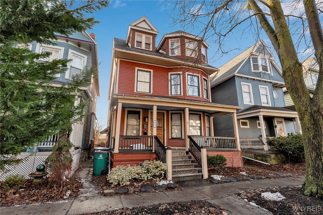 371 Potomac Avenue