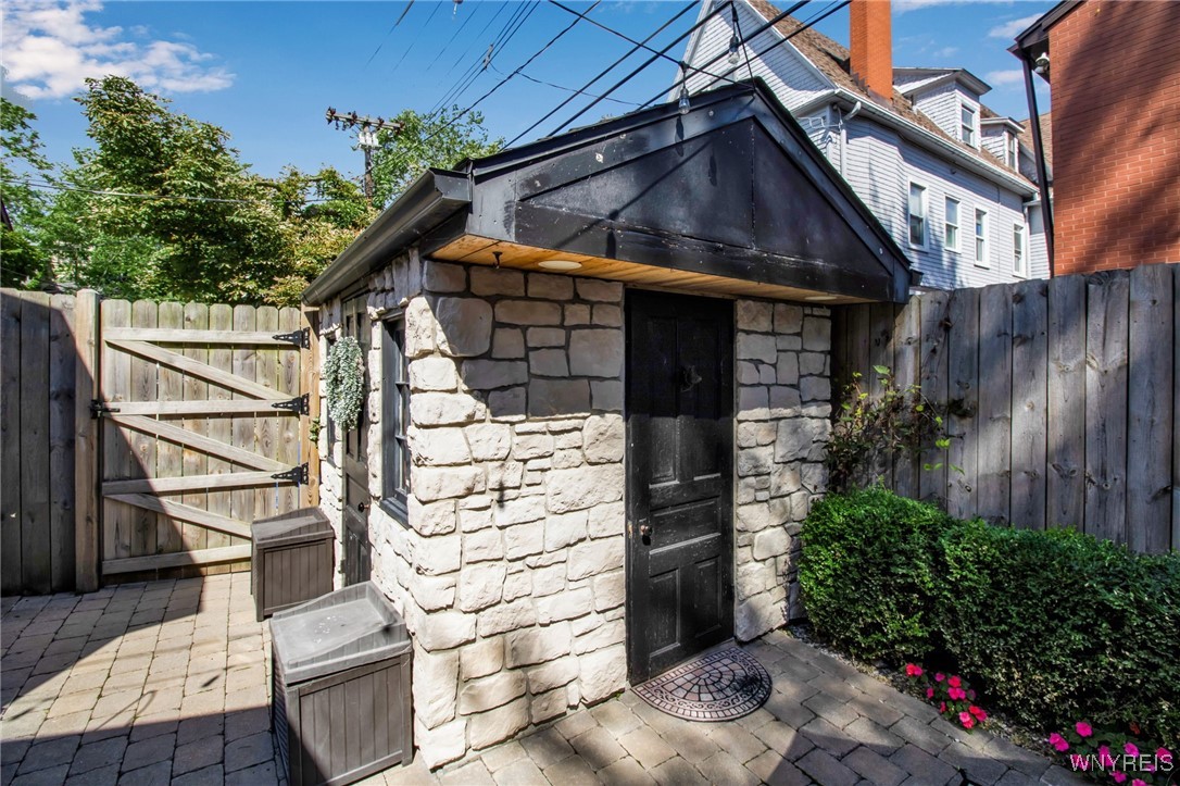 543 Franklin Street