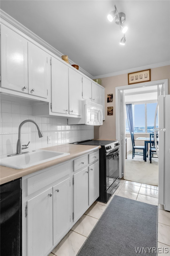 1088 Delaware Avenue 7D