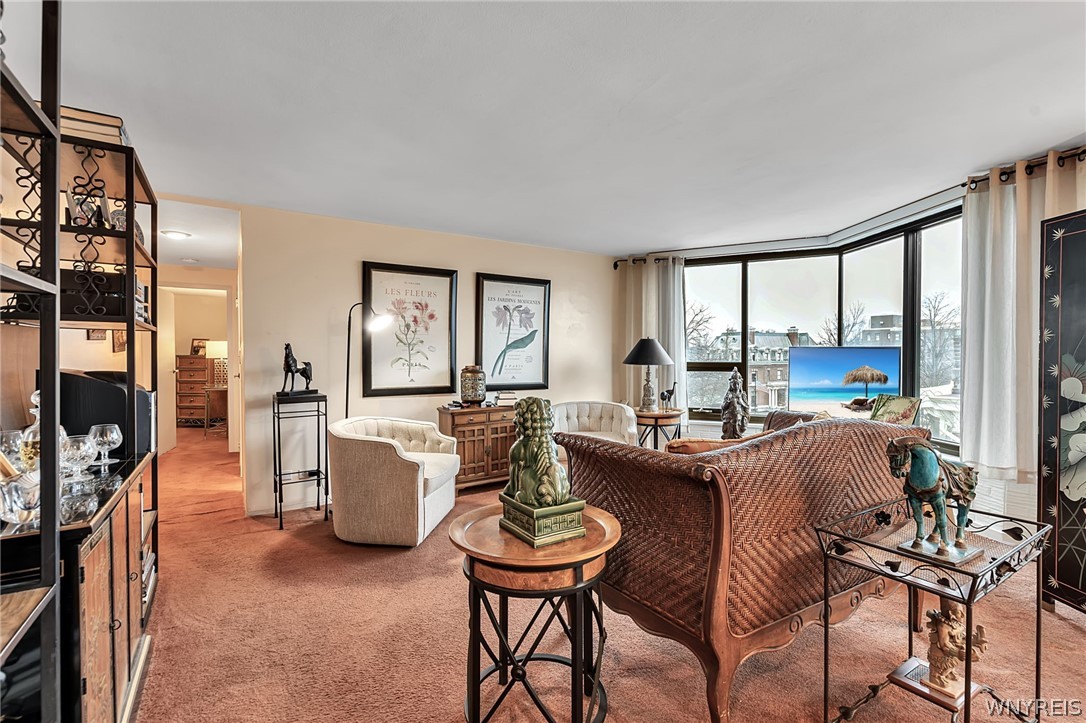 849 Delaware Avenue 406