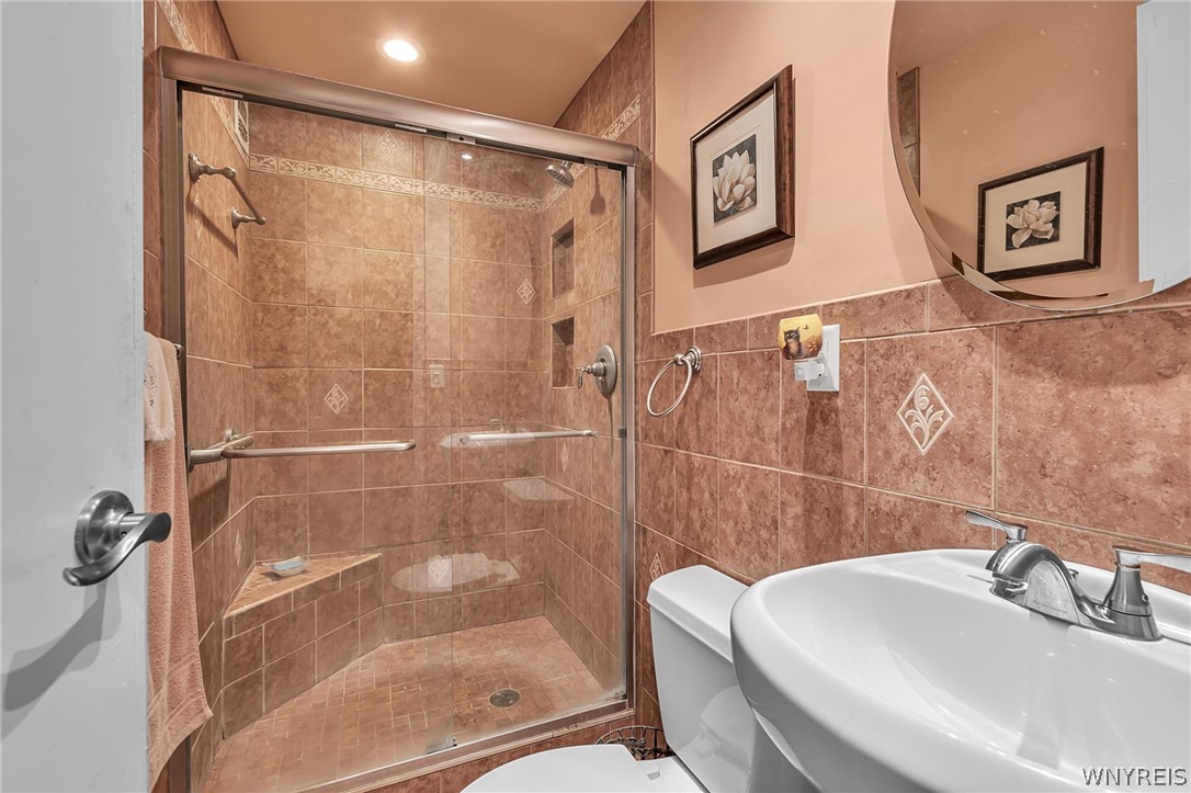 849 Delaware Avenue 406