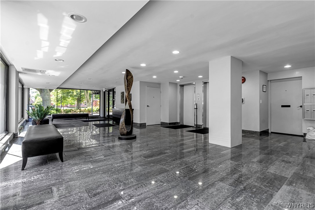 849 Delaware Avenue 406