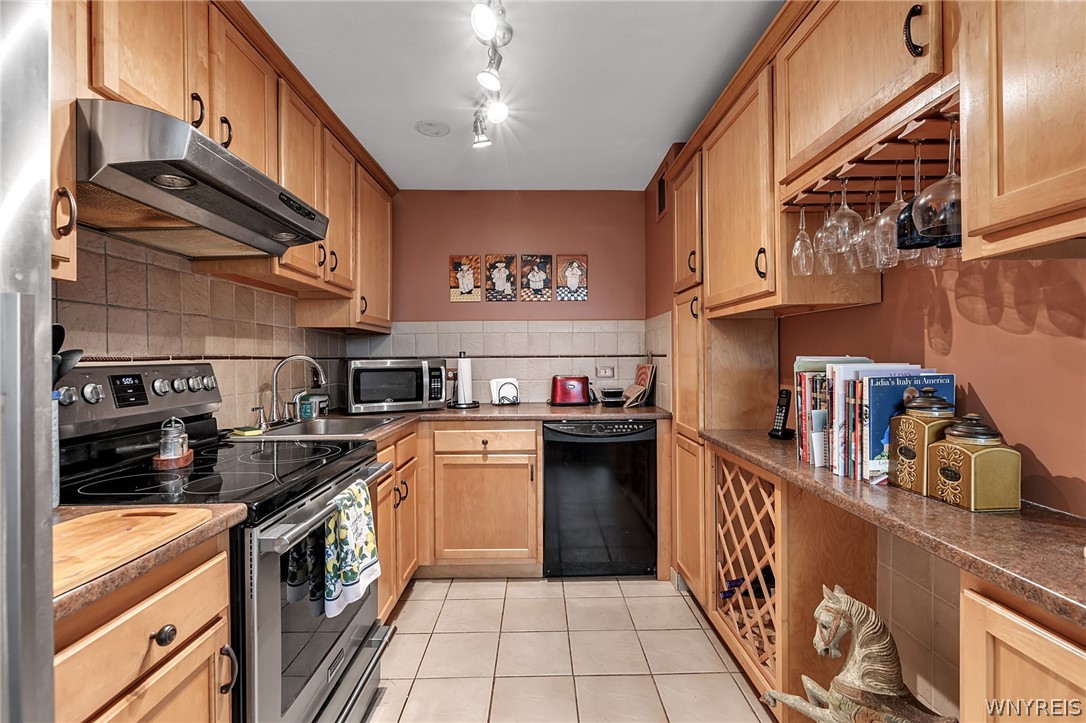 849 Delaware Avenue 406