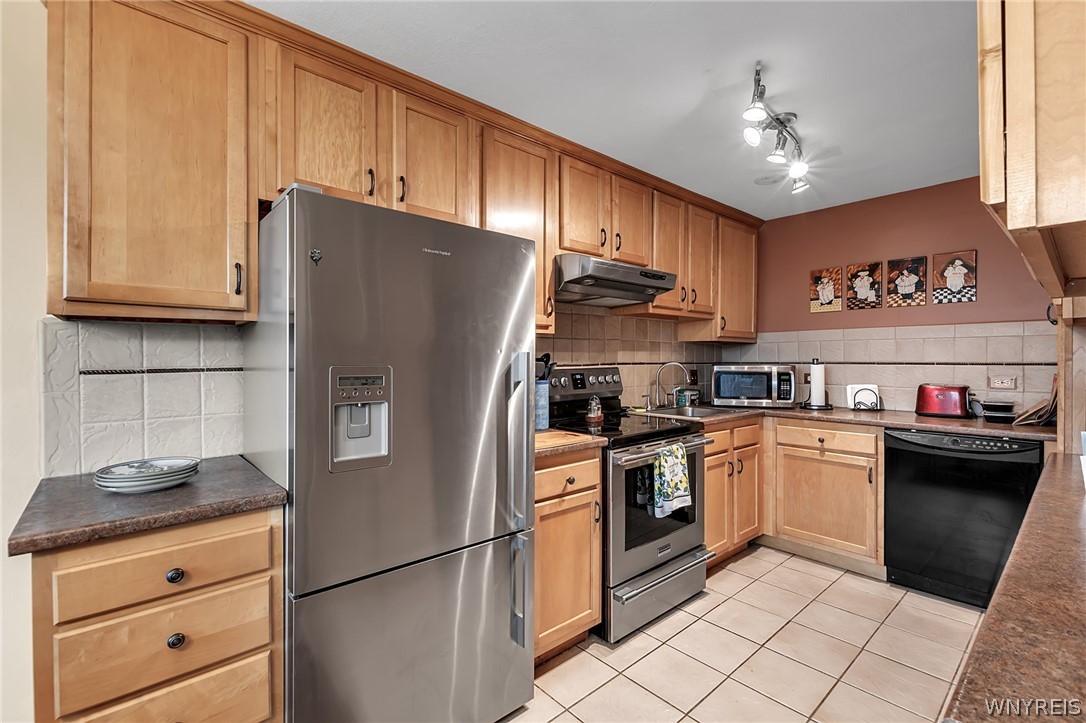 849 Delaware Avenue 406