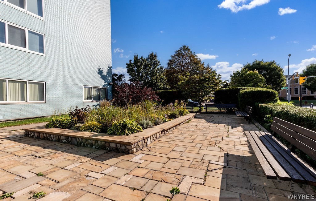 1088 Delaware Avenue 1E