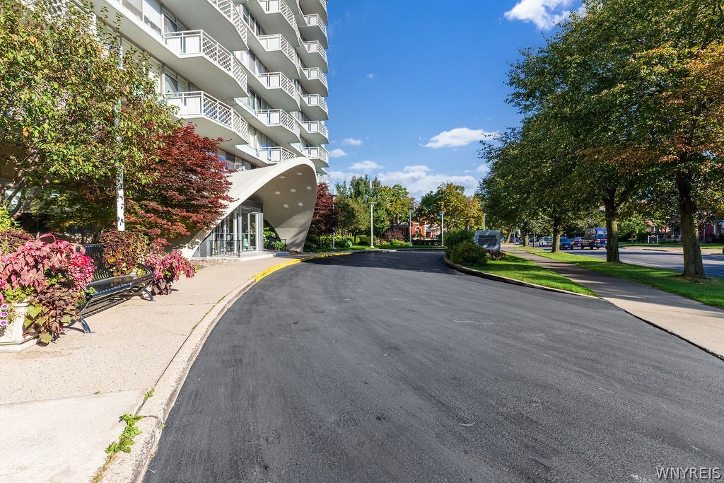 1088 Delaware Avenue 1E