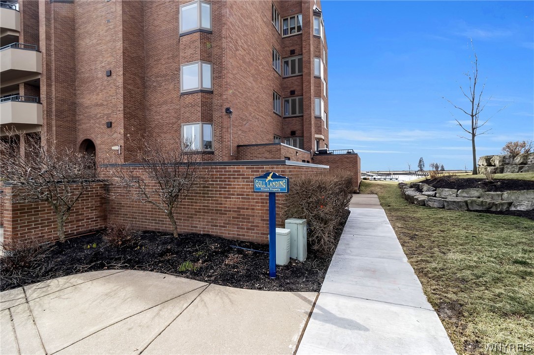 40 Waterfront Circle 401