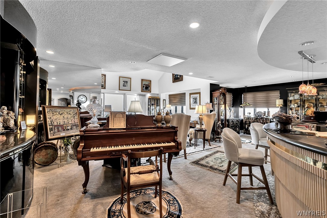 40 Waterfront Circle 401