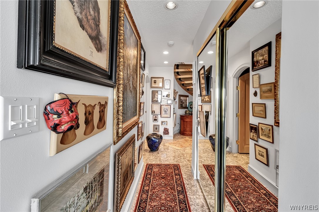 40 Waterfront Circle 401