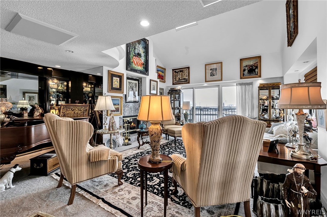 40 Waterfront Circle 401