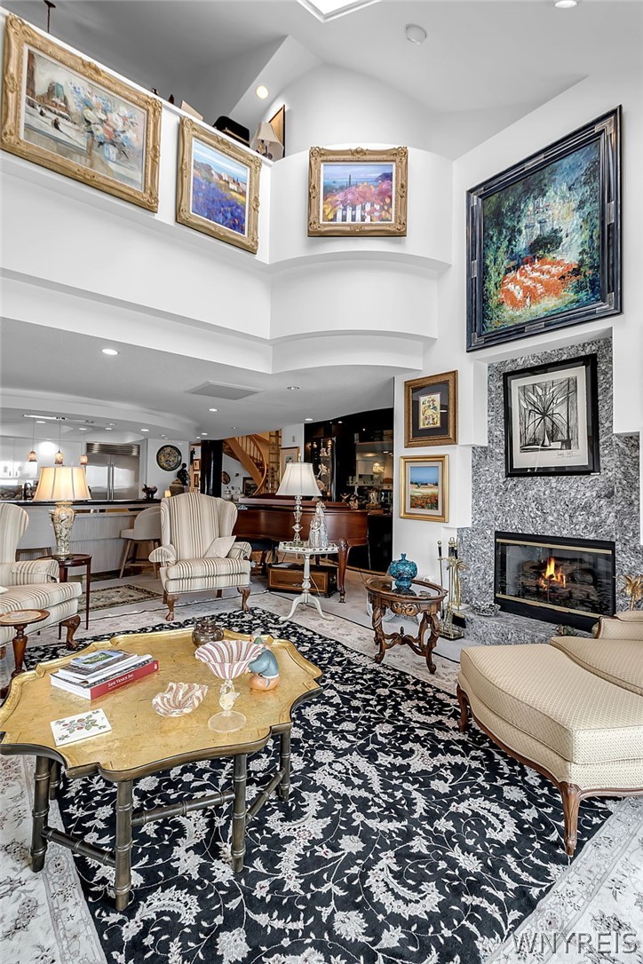 40 Waterfront Circle 401