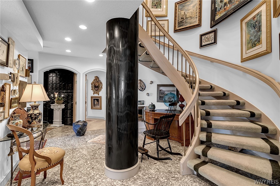 40 Waterfront Circle 401