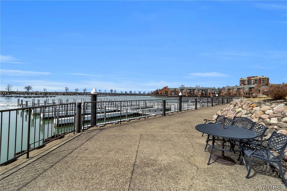 40 Waterfront Circle 401